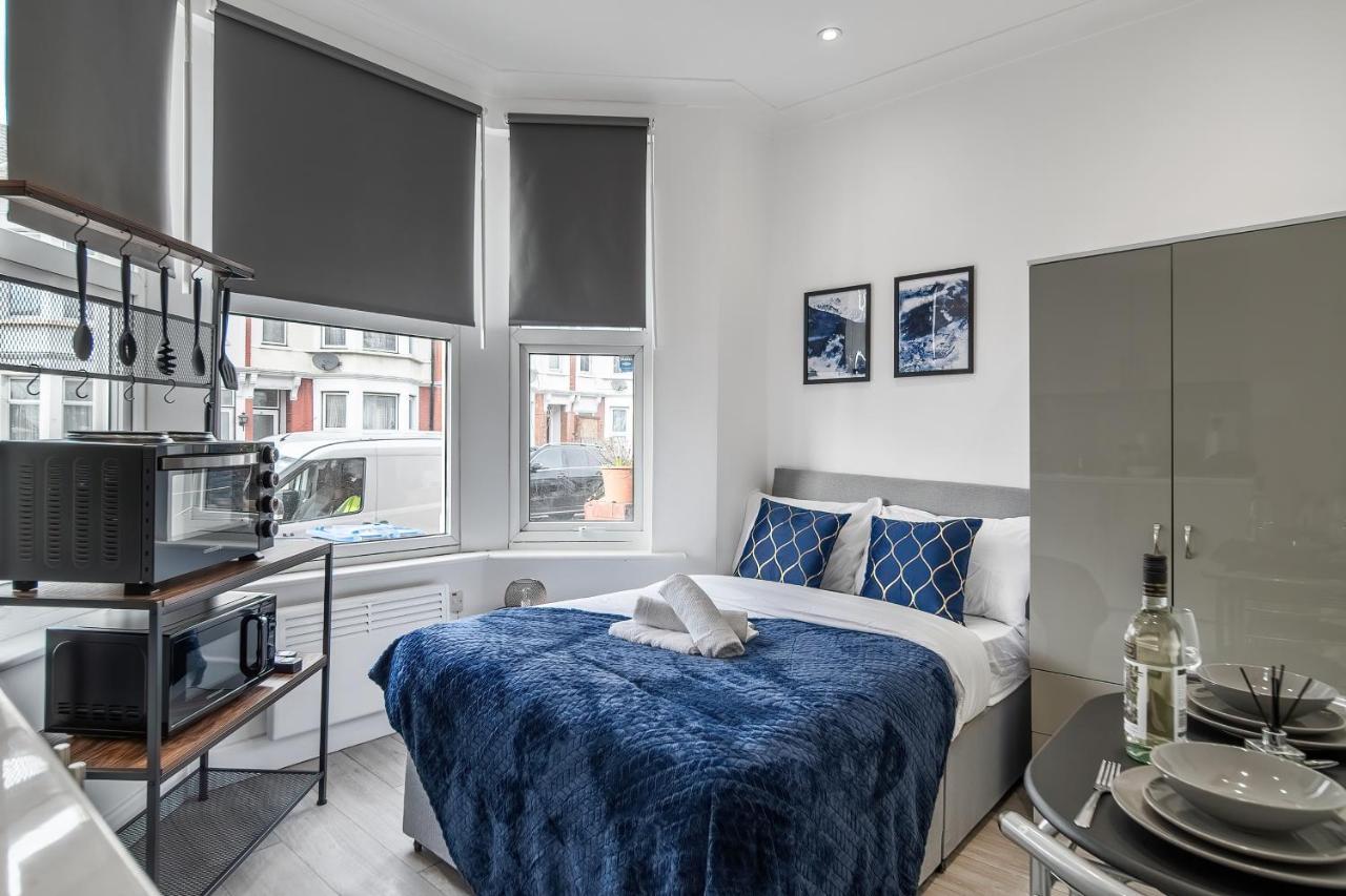 Livestay-Modern Studio Rooms In Zone 2 Londra Esterno foto