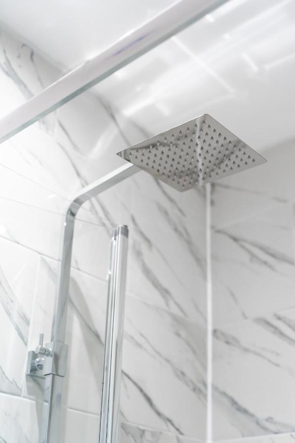 Livestay-Modern Studio Rooms In Zone 2 Londra Esterno foto