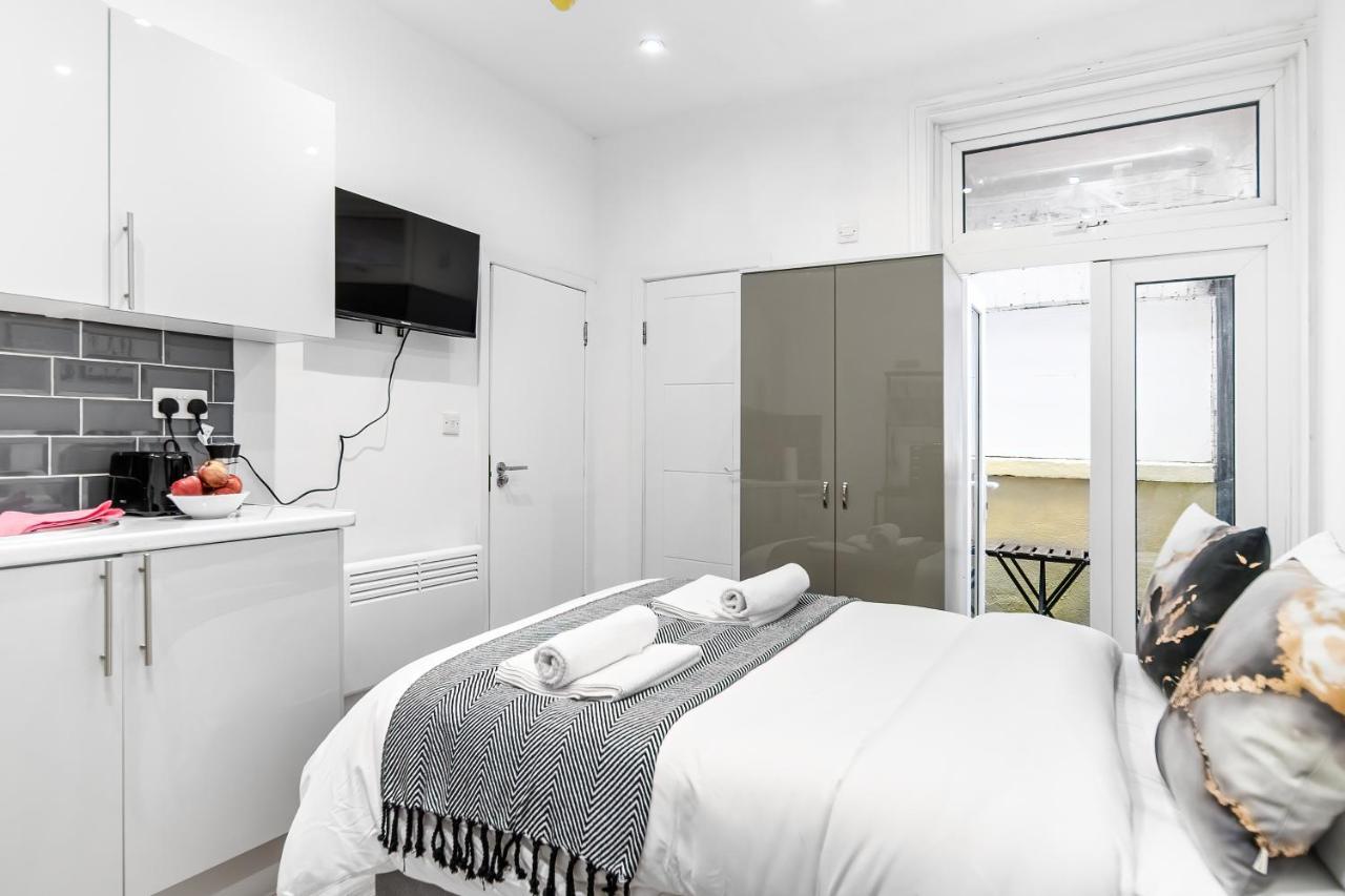 Livestay-Modern Studio Rooms In Zone 2 Londra Esterno foto